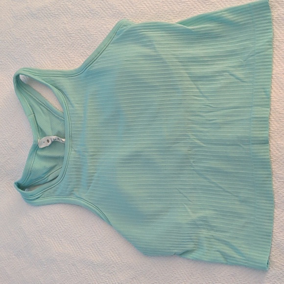 Lululemon Cropped Ebb To Street Tank. Wild Mint. Size 6. - Picture 1 of 4